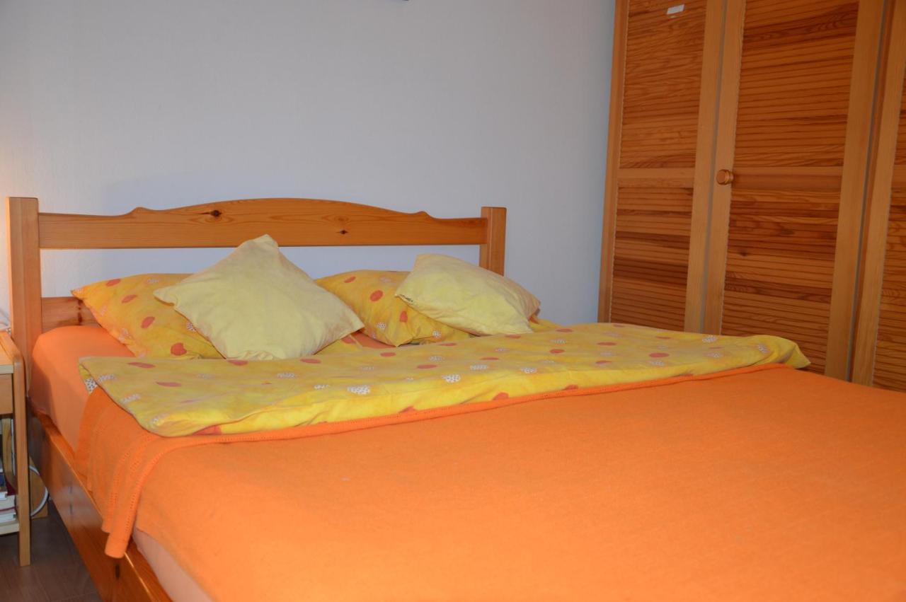 Apartment Lana เวอร์ซาร์ ภายนอก รูปภาพ