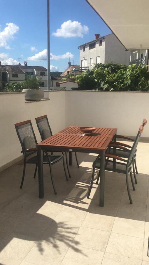 Apartment Lana เวอร์ซาร์ ภายนอก รูปภาพ